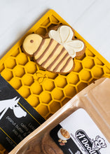 Load image into Gallery viewer, Happy Bee Bundle
